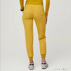 FIGS Light Gold Jogger Scrub Pant - Large Petite